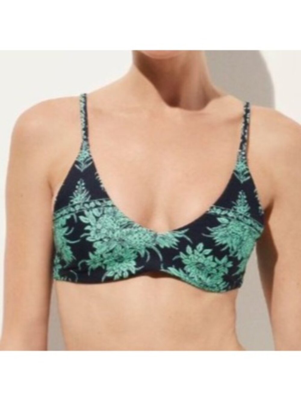 NWT J.Crew Lana Bikini Top XS Navy Matcha Floral Tropical Swimwear Beach CU281